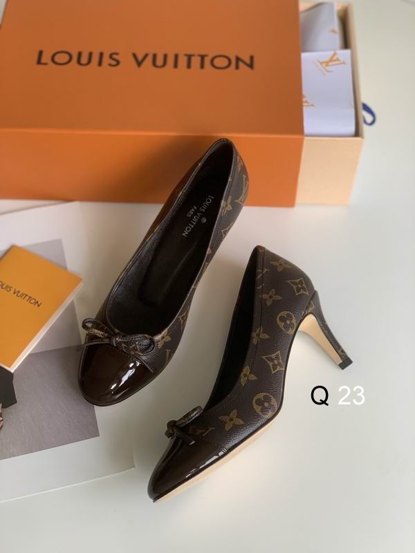 LV Women's Shoes 173